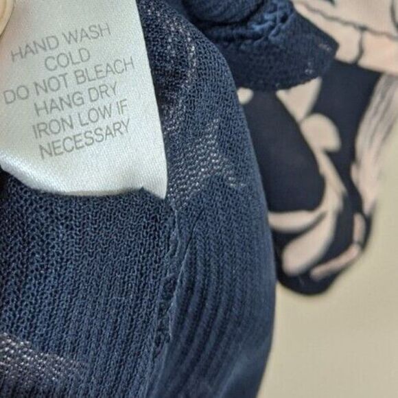 Charming Charlie Cut Out Back Floral Winter Blooms Mini Dress Size Large - Picture 7 of 10